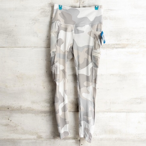 Columbia Pants - Columbia Omni-Shade Camo Leggings – Size Small – NWT
